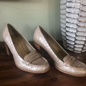 Bandolino penny loafers